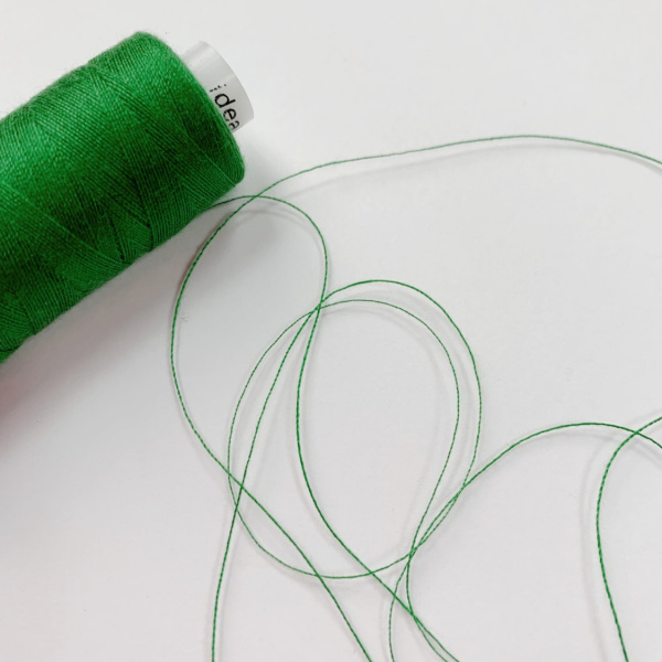 Нитки (в ассортименте)